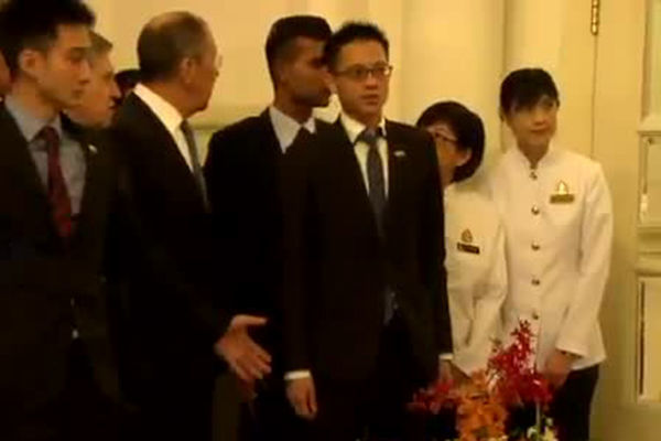 Rəsmi görüşdə Lavrovdan kənara çəkilməyi xahiş etdilər - VİDEO