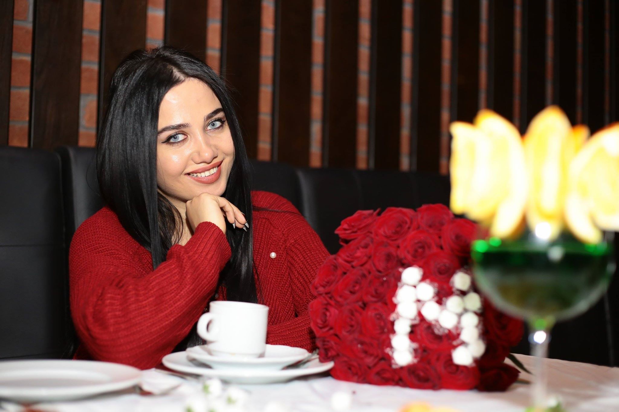 Yeni klipini təqdim edən MƏLƏKdən iddialı sözlər: HEÇ VAXT BAYAĞI MAHNILAR OXUMAYACAM – FOTO+VİDEO