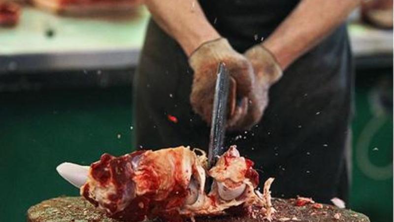 Göyçayda avtomobilin yük yerindən yarım ton yararsız ət tapıldı