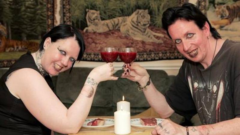 Bir-birinin qanını içən ər-arvad - QORXUNC ADƏT - VİDEO