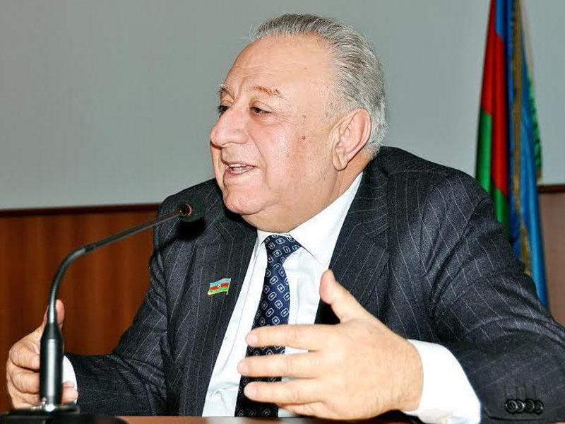 “Axı sən kimsən ki, şeyxə sərxoş halda söz atırsan?” - Deputatdan eks-rektora reaksiya