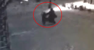 On yaşlı qızın üzərinə atlanıb paltarını çıxarmaq istədi və... - 43 yaşlı kişinin biabırçı əməli