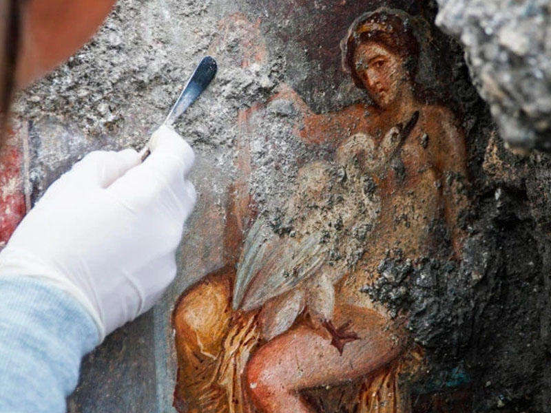 Pompeydə yataq otağından qədim erotik rəsm tapıldı - FOTO