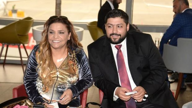 Kibariye konsertin bilet pullarını yığıb qaçdı