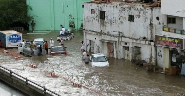 Səudiyyə Ərəbistanında daşqınlar nəticəsində 35 nəfər ölüb