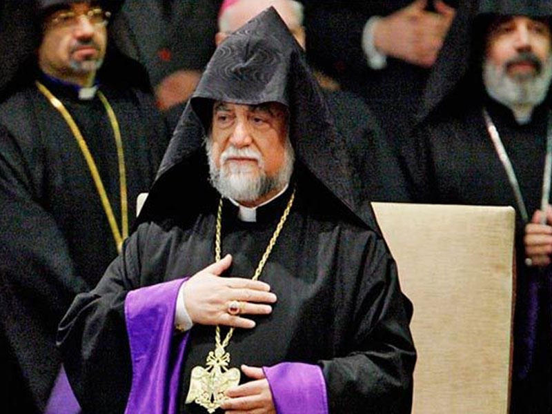 Tehrandakı erməni kilsəsinin başçısı: “İranla sərhədin bağlanmasından yalnız Ermənistan ziyan çəkəcək”