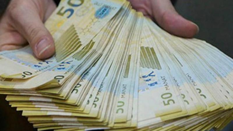 Həmkəndlisini rüsvay edəcəyi ilə qorxudub 1000 manat aldı