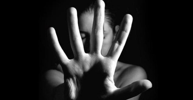 Bəhanə ilə evə daxil olub iki uşaq anasını zorladı - Biabırçılıq