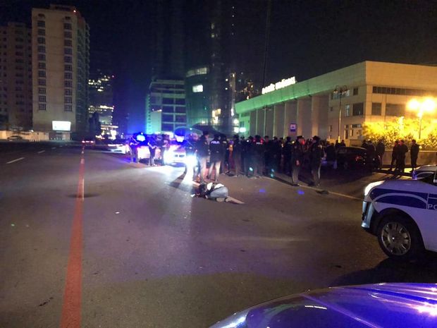 Bakıda maşın piyadaları vurdu: ölən var - FOTO