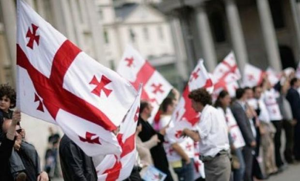 Gürcüstan prezidentini seçir