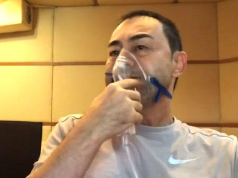 Sərdar Ortaç oksigen maskası ilə yaşayır - FOTO
