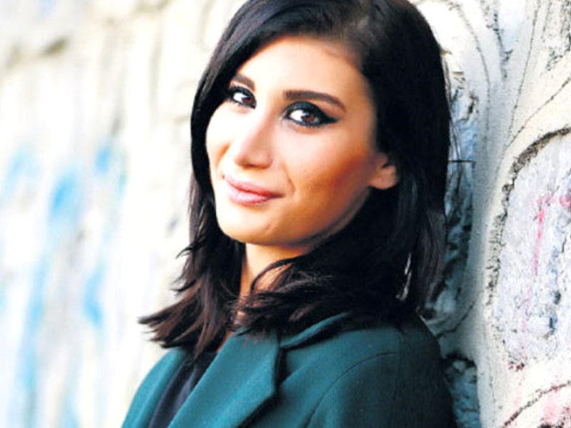 İrəm sinəsini böyütmək üçün 7 min xərclədi, fərq olmadı - FOTO