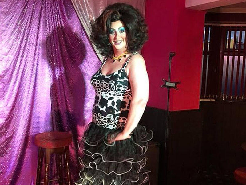 Məktəb direktoru axşamlar 