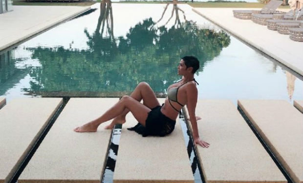 50 yaşlı televiziya ulduzunun 5 uşaq anası olduğuna heç kəs inanmır — FOTO