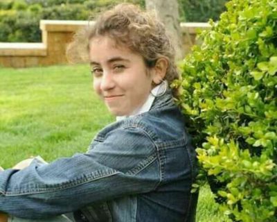 Gözlərimə diqqətlə baxan insanlar - ürəyimə toxunurlar…