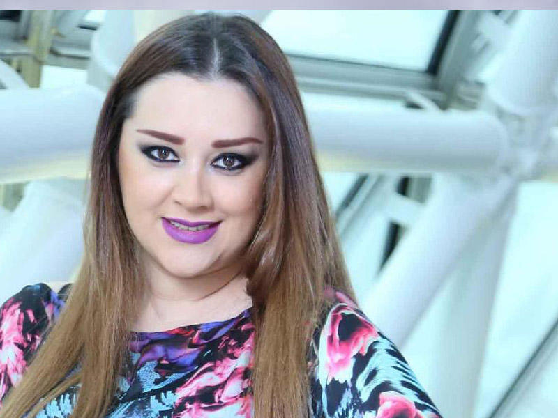 Xatirə pulsuz, 40 dərəcə qızdırmada səhnəyə çıxdı, ifasını kəsib, reklam verdilər