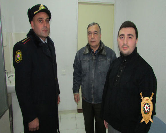 Bakıda polis gənc ailəni ölümdən qurtardı - FOTO