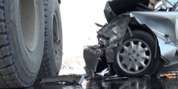 Salyanda ağır yol qəzası: ölən və yaralılar var