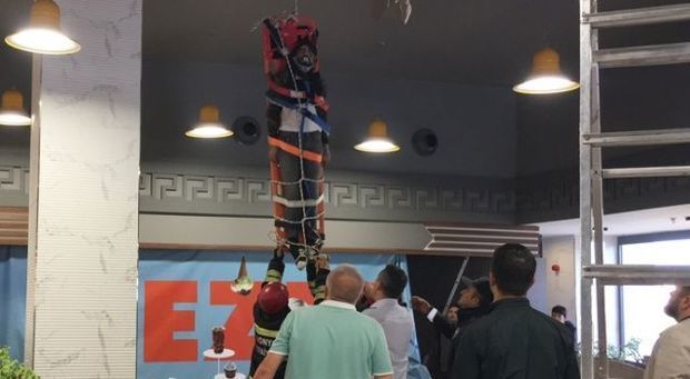 Türkiyədə özünü 42-ci mərtəbədən atan azərbaycanlı öldü