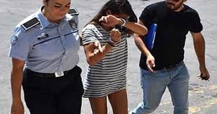 Uşaq evində böyüyən qadından polisə qarşı ağlasığmaz əməl: 15 aylıq oğlunu... - FOTO