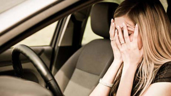 Bakıda qadın sürücü bahalı avtomobillə görün nə etdi – Gənc oğlanı... - VİDEO