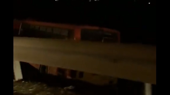 Xırdalanda avtobus aşdı: 9 yaralı - YENİLƏNİB + VİDEO