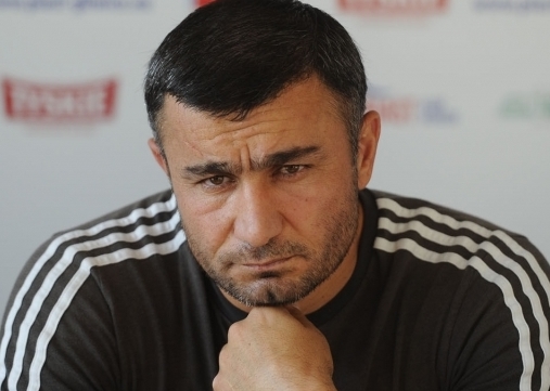 QURBAN QURBANOV MİLLİ KOMANDANIN BAŞ MƏŞQÇİSİ POSTUNDAN İSTEFA VERDİ – SON DƏQİQƏ