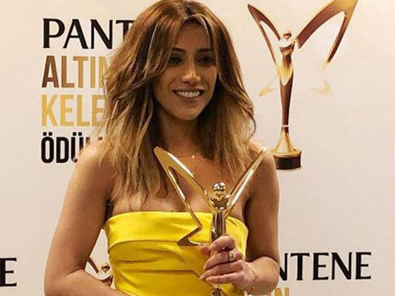 “Mükafatı ilk gətirən Röyanı unutmayın...”