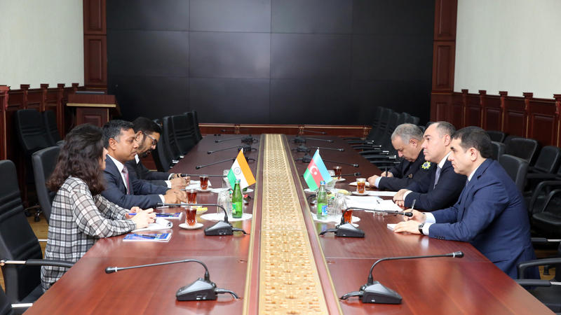 Komitə sədri Hindistanın Azərbaycandakı səfiri ilə görüşdü