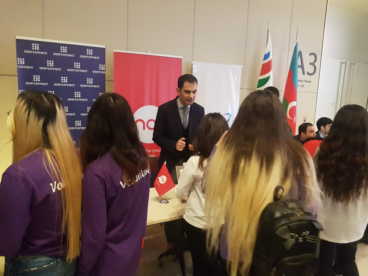 “Nar” gənclərə karyera qurmaqda dəstək olur