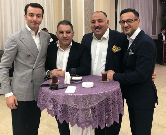 Tanınmış müğənni özünə dərviş toyu etdi - FOTO