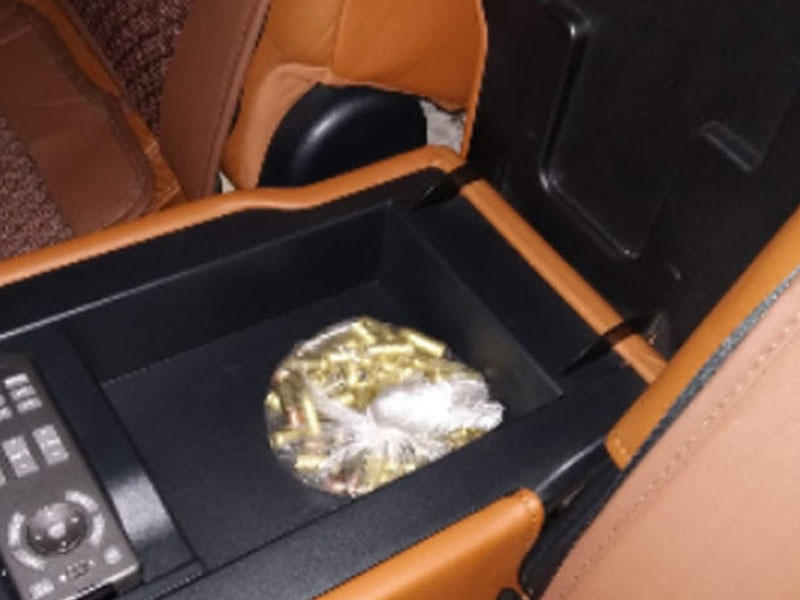 Rusiyadan Azərbaycana gələn avtomobildə 75 ədəd güllə tapıldı - FOTO