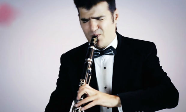 Tanınmış sənətçi qəfil vəfat etdi
