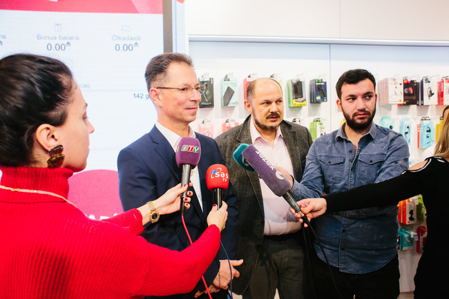 Bakının mərkəzində tam yeni üslubda ilk Bakcell konsept mağazası açıldı - FOTOLAR