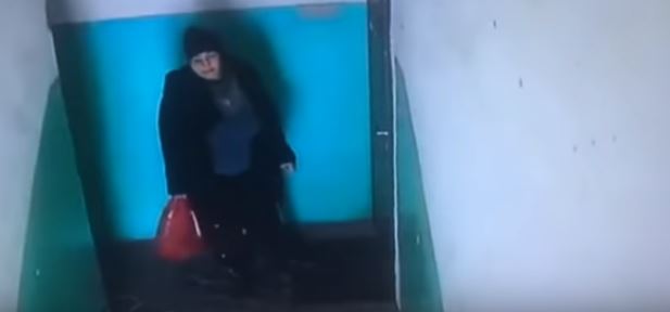 Bakıda film kimi olay: Evə falçı kimi gəldi,qızılları apardı +VİDEO