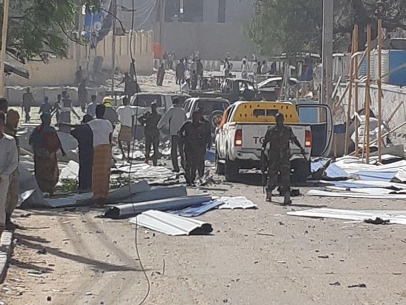 Somalidə şəhərin iki yerində partlayış: 6 ölü, 13 yaralı - FOTO