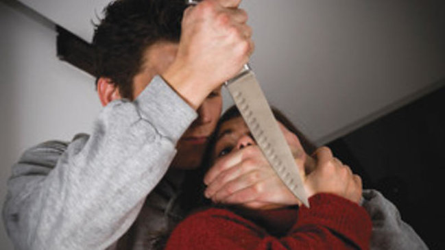 Arvadının və 5 aylıq uşağının boğazını kəsib öldürdü - DƏHŞƏT