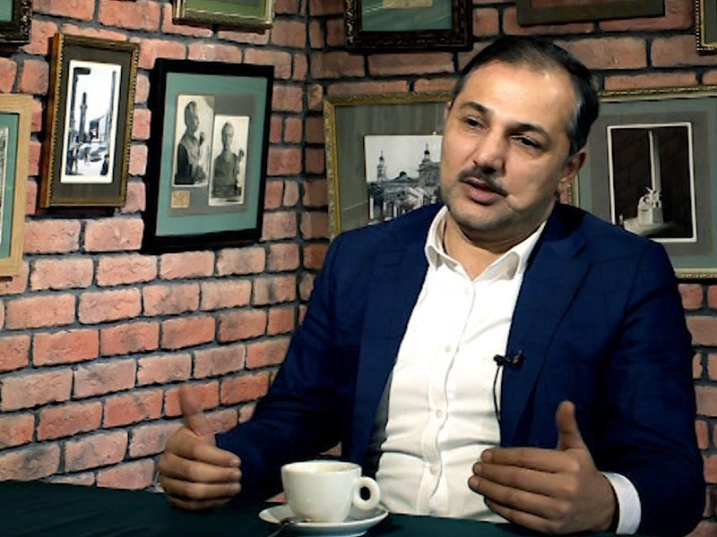 “Meyxananı it boğuşmasına çeviriblər” - Vüqar Əbdülovdan həmkarlarına SƏRT İSMARIC - VİDEO - FOTO