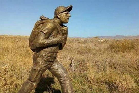 Paşinyanın “başını kəsdilər” - FOTO