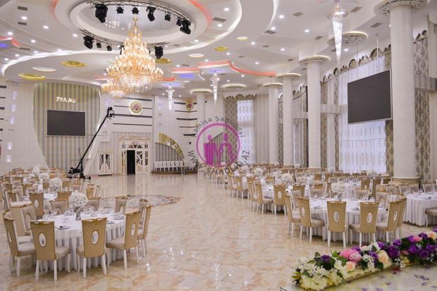 Keçmiş icra məmuru pul yığmaq üçün özünə yalandan toy edib - MƏHKƏMƏ