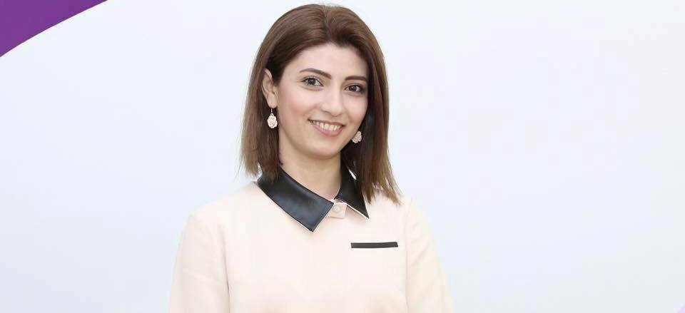 Dəhşətli qəzada ölən bankir xanım məşhur övladı imiş – Nənəsigilə gedirmiş