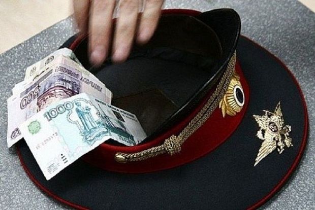 Keçmiş polis əməkdaşına 102 min manatlıq mülki iddia qaldırıldı