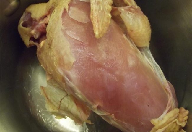 Kənd toyuğunu broylerdən ayırmağın ən asan yolları - DİQQƏT