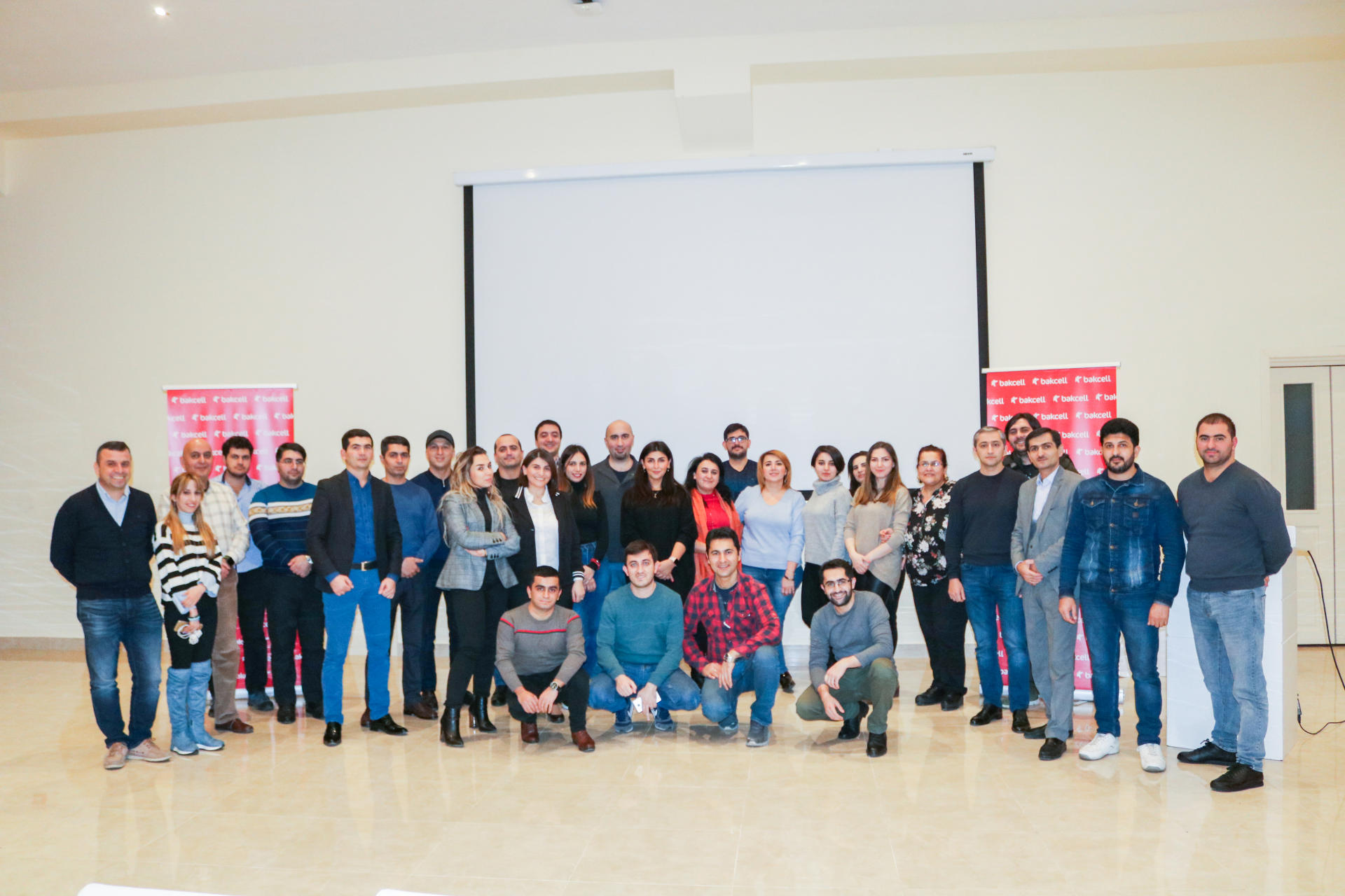 Bakcell jurnalistlər üçün “Mobil telekommunikasiyaya giriş” adlı seminar keçirib (FOTO)