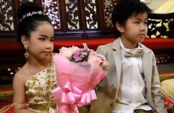 Dünya bu qeyri-adi toydan danışır - VİDEO