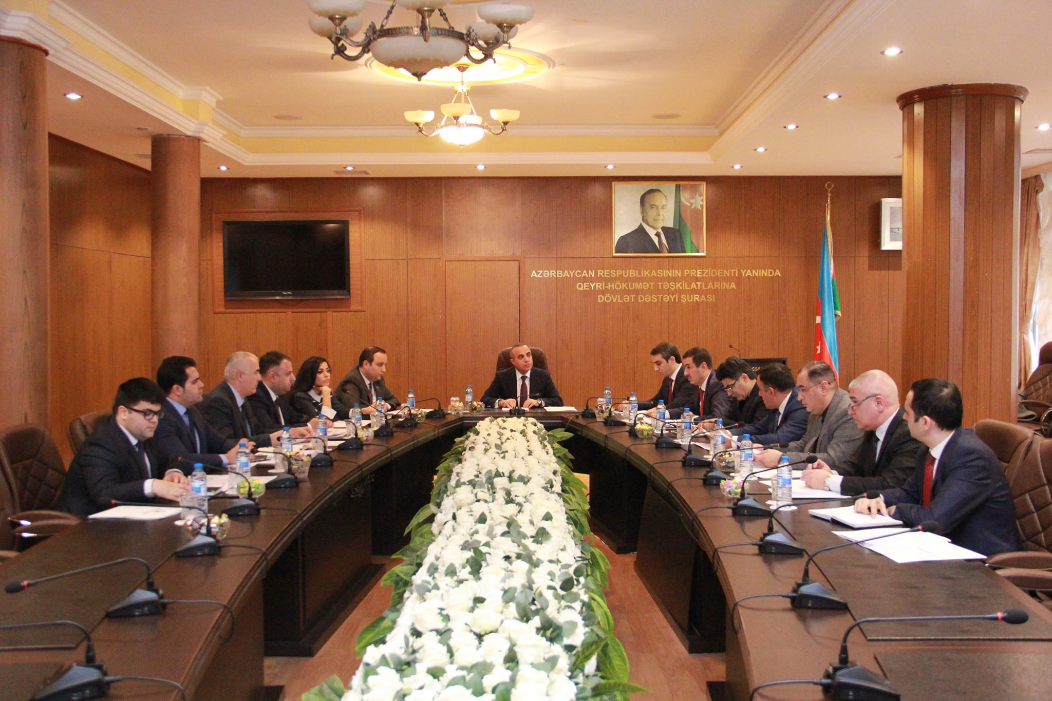 Şura yeni elektron xidmətlərin tətbiqi və qrant müsabiqələriylə bağlı qərar qəbul edib