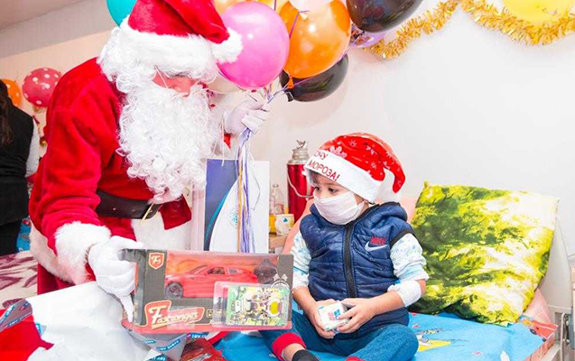 “Bakcell” və “ASAN Məktub” leykemiyadan əziyyət çəkən uşaqları sevindirdi - Fotolar