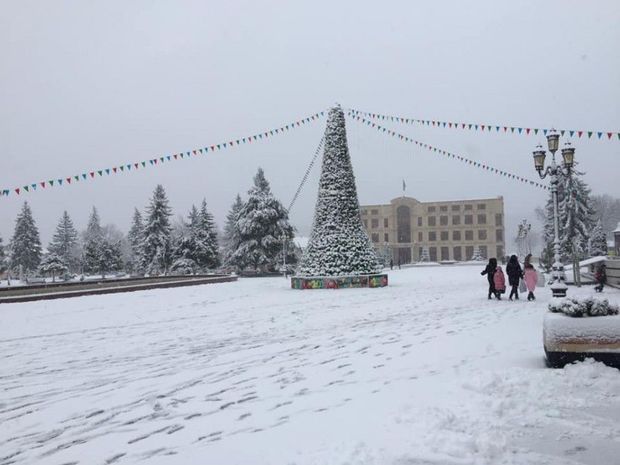 Azərbaycana 10 santimetrədək qar yağıb - FOTO