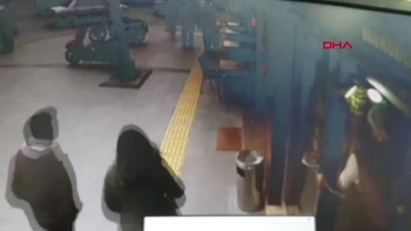 Azərbaycanlı gənc DƏHŞƏT SAÇDI: Öncə biləklərini doğradı, sonra eyvandan...