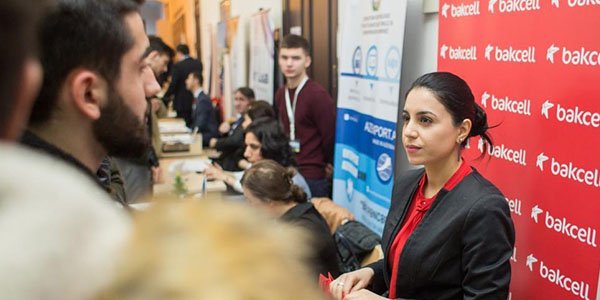 “Bakcell”dən tələbələrə növbəti dəstək